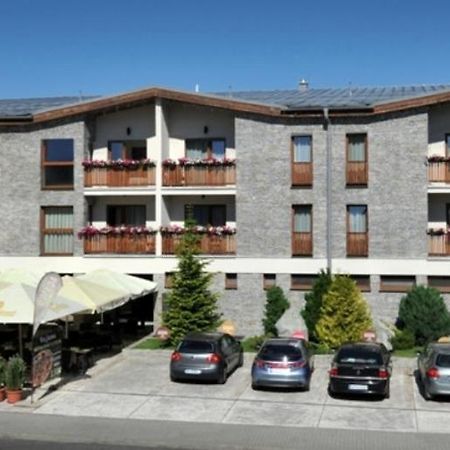 Liptovský Mikuláš Via Jasna Apartment Pl מראה חיצוני תמונה